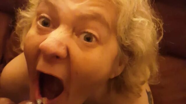 Old women swallow my cum