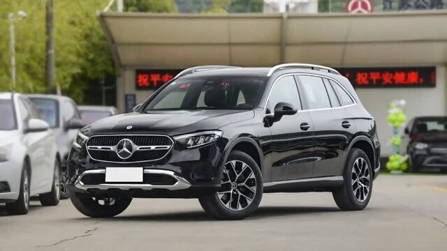 Mercedes Benz GLC 2023 г. Цена под ключ в РФ от =82500 $