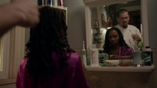 Shanola Hampton, Isidora Goreshter Nude - Shameless (2016) s06e11 (1080p)