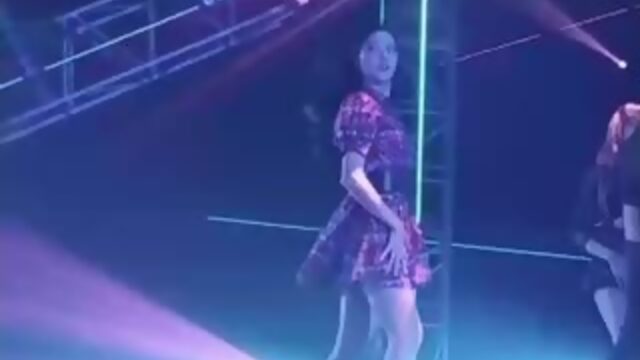 BLACKPINK-jennie-제니-sexy-japan-concert-fancam-kpopfap-faped_360P.MP4